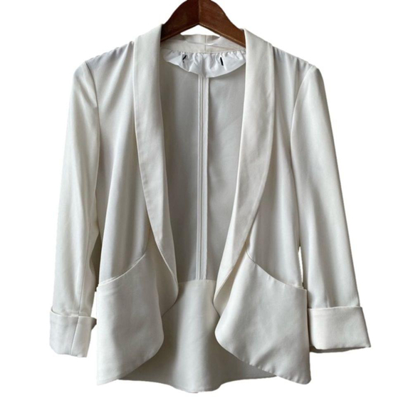 3 For $30 Harlowe & Graham White Blazer - Picture 2 of 8